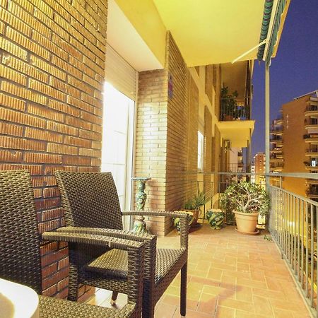 Apartamento La Feria Apartment เซบีญา ภายนอก รูปภาพ