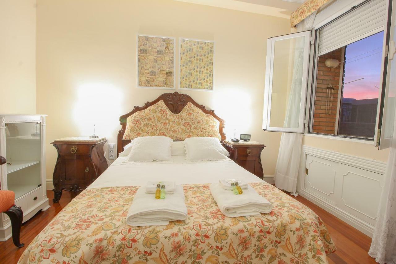 Apartamento La Feria Apartment เซบีญา ภายนอก รูปภาพ