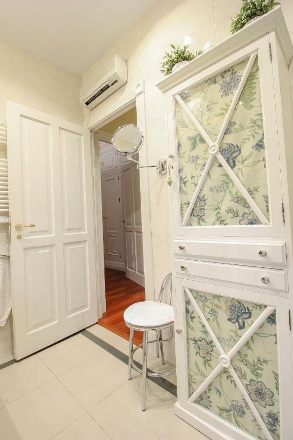 Apartamento La Feria Apartment เซบีญา ภายนอก รูปภาพ
