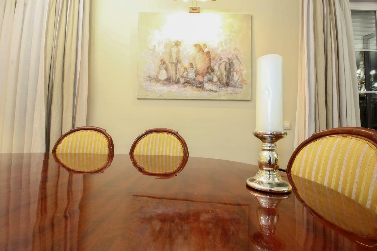 Apartamento La Feria Apartment เซบีญา ภายนอก รูปภาพ